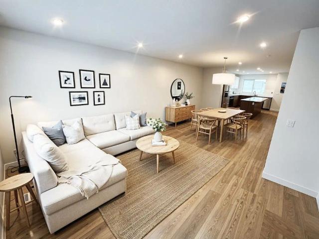 Brand New Rosenthal Townhomes | Early Bird Pricing Available! — 3 Bedrooms Townhouse