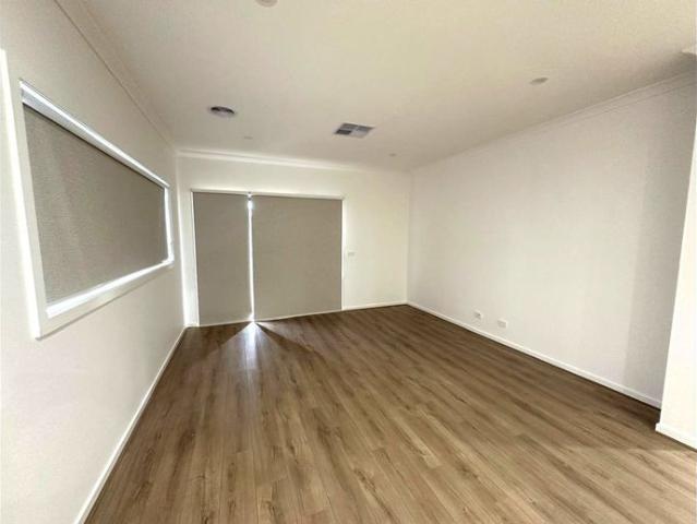 Brand New ! Ready to Move in !