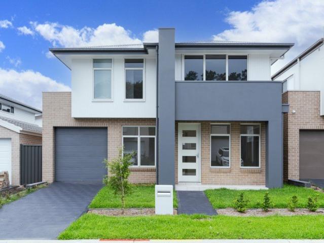 Brand new Ready to move in House now selling !