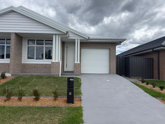 BRAND NEW & READY TO MOVE IN MODERN FAMILY LIVING IN HEDDON GRETA