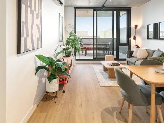 BRAND NEW READY TO MOVE IN! NEAR EPPING METRO