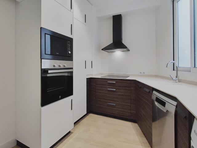 Brand new renovated apartment for rent next to the AVE station