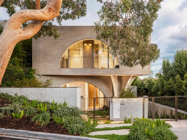 Brand New Residence by Inarc Architecture