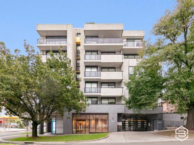 Brand New Riverside Living