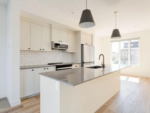 BRAND NEW TOWNHOME IN KILLARNEY
