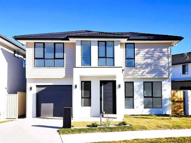 BRAND NEW TOWNHOUESE SECURE WITH 5% DEPOSIT READY TO INSPECT