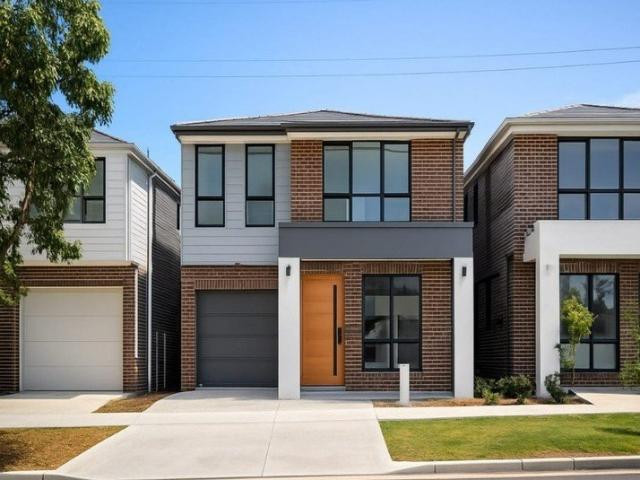 BRAND NEW TOWNHOUESES