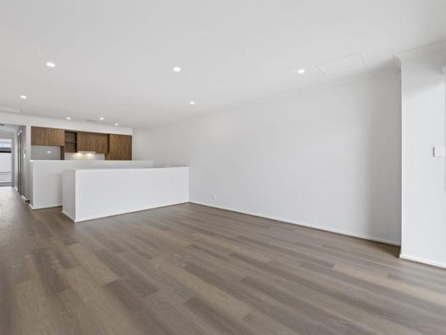 BRAND NEW TOWNHOUSE – MODERN LIVING OPPOSITE FINDON SHOPPING CENTRE!