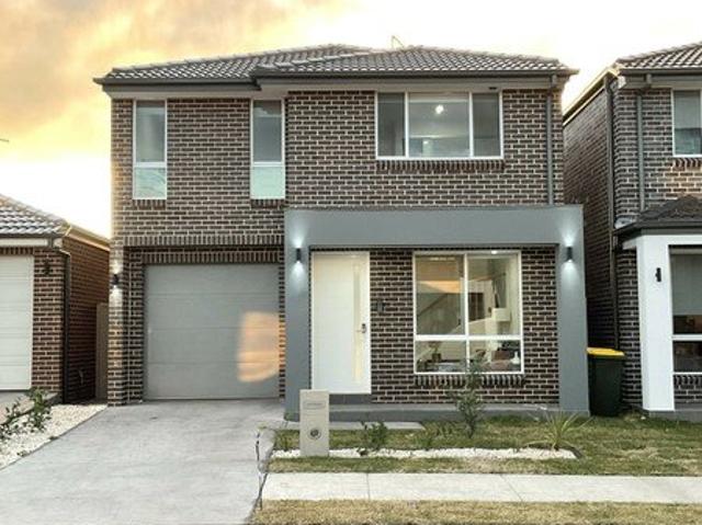 Brand New Townhouse Brilliant Location