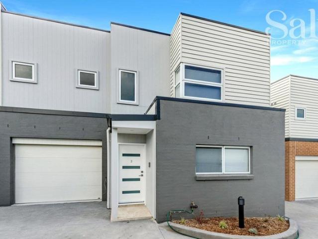 Brand new townhouse, central Charlestown location