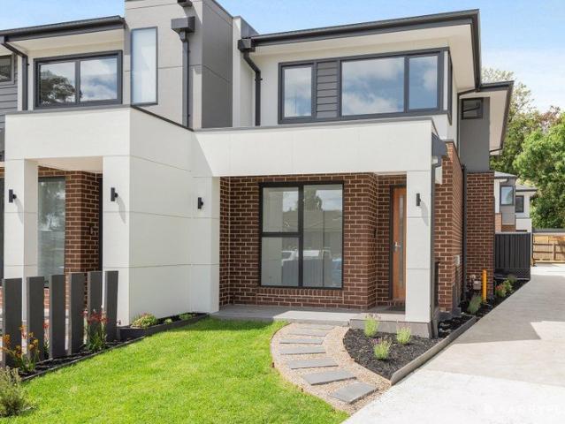 Brand new townhouse close to EVERYTHING!