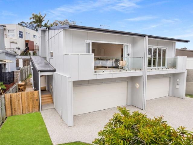 BRAND NEW TOWNHOUSE | GOLF COURSE LIFESTYLE | INVESTOR OPPORTUNITY