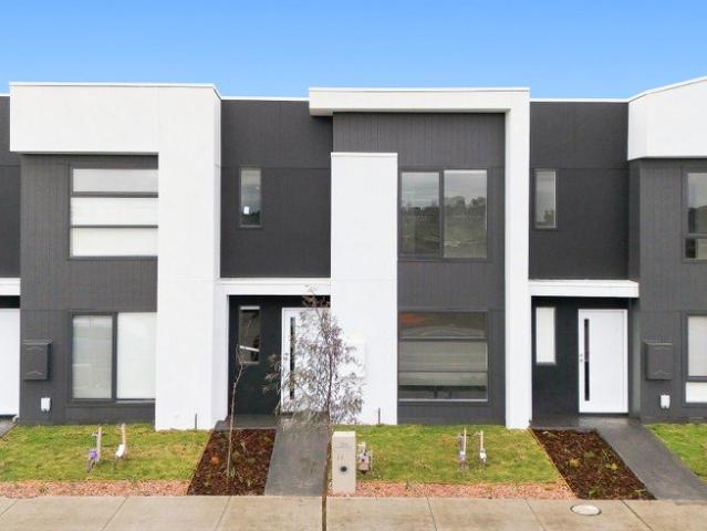 Brand New Townhouse in a Prime Location