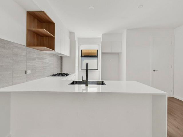 Brand New townhouse in private boutique setting!