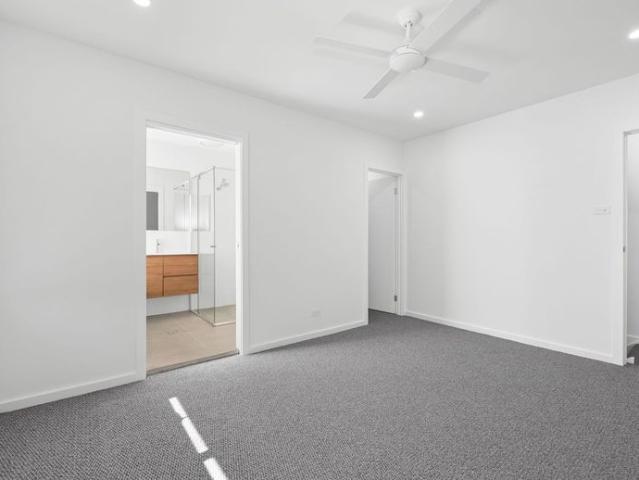 Brand new townhouse living Ready to Move Into 2 & 3bms available. Short drive to Charlestown Square and John Hunter Hospital