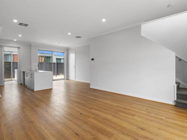 Brand New Townhouse Walking Distance to Christies Beach!