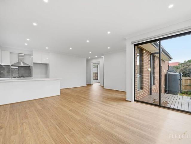 Brand New Townhouse with Dandenong Views – Stylish Low Maintenance Living