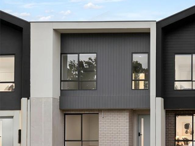 Brand New Townhouse with No Body Corporate Fees