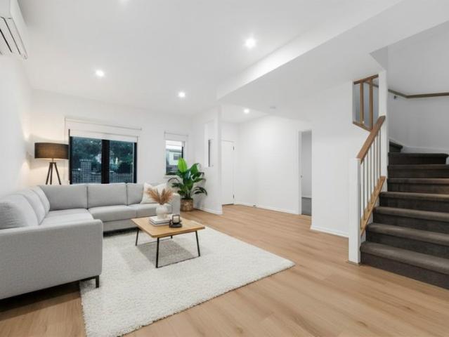 Brand New Townhouse, 3 Bedroom, 2 Bathroom Coastal Living in Prime Frankston Location FHSZ