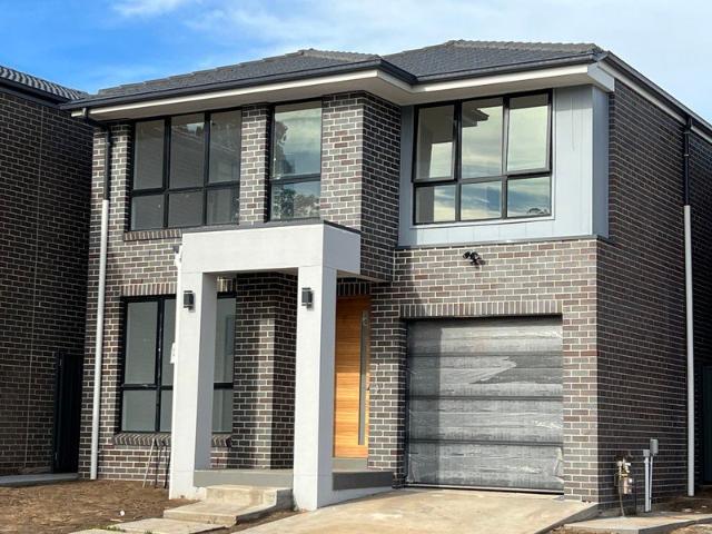 Brand New Townhouses !