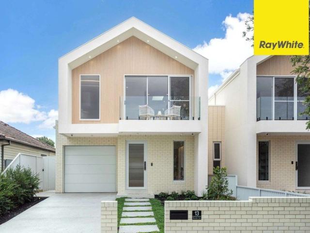 BRAND NEW TORRENS TITLE DUPLEX SHOWCASING LUXURY & FUNCTIONALITY