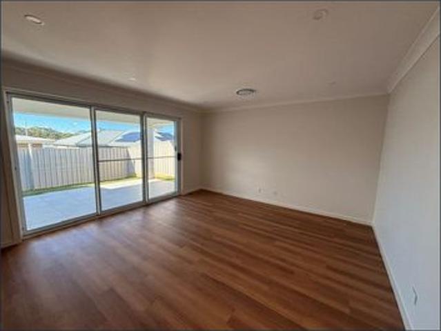 Brand New Three Bedroom, 2 bathroom with Golf Course Views
