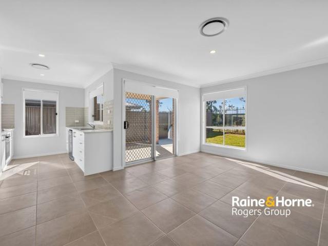 Brand New Three Bedroom Duplex in Warnervale!