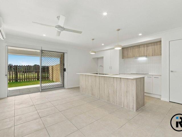 Brand New Three bedroom Living in Logan Village