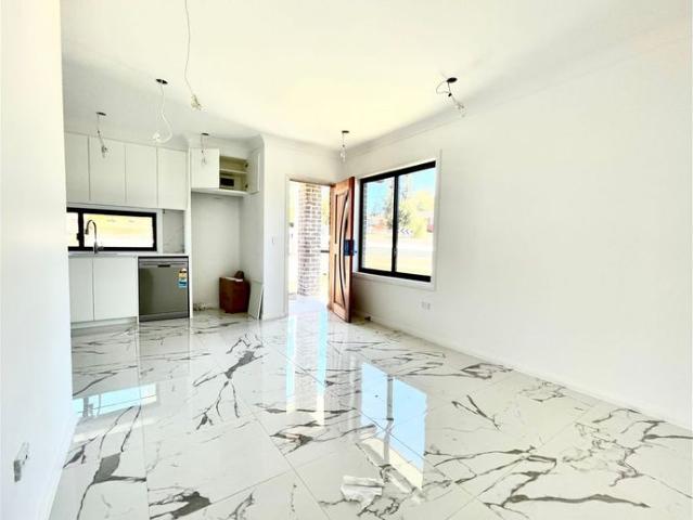 BRAND NEW TWO BEDROOM GRANNY FLAT