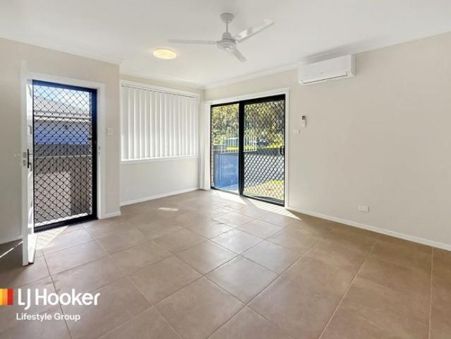 Brand New Two Bedroom Granny Flat with a big backyard!