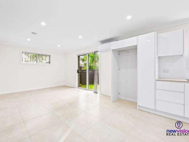Brand new Two Bedroom Flat Close To Marayong Train Station!