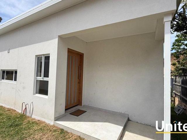 Brand New Two Bedroom Walk to Toongabbie Station