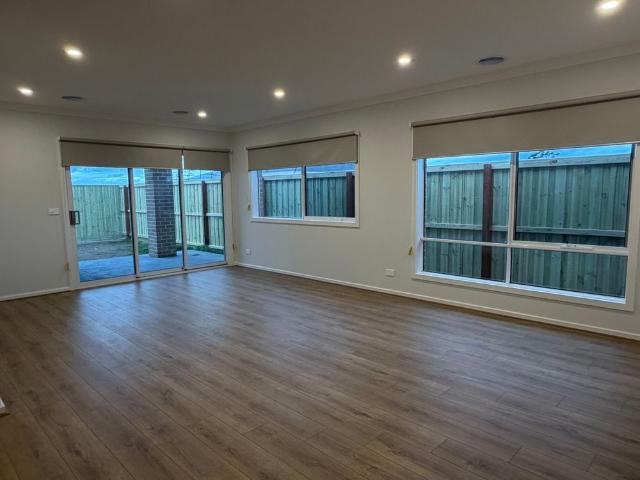 BRAND NEW, TWO LIVING, FOUR BEDROOM HOME IN KINGSTON HAVEN ESTATE