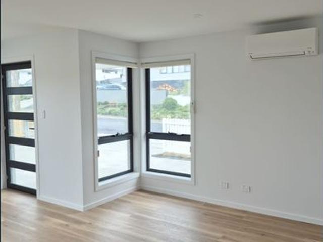 Brand new unit in convenient location!