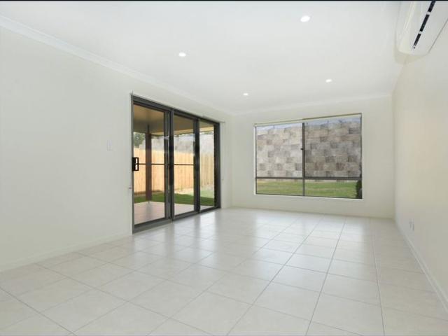 BRAND NEW UNIT IN QUIET NEW LAND ESTATE! 3 BEDS, 2 BATHROOMS & AIR CONDITIONED!