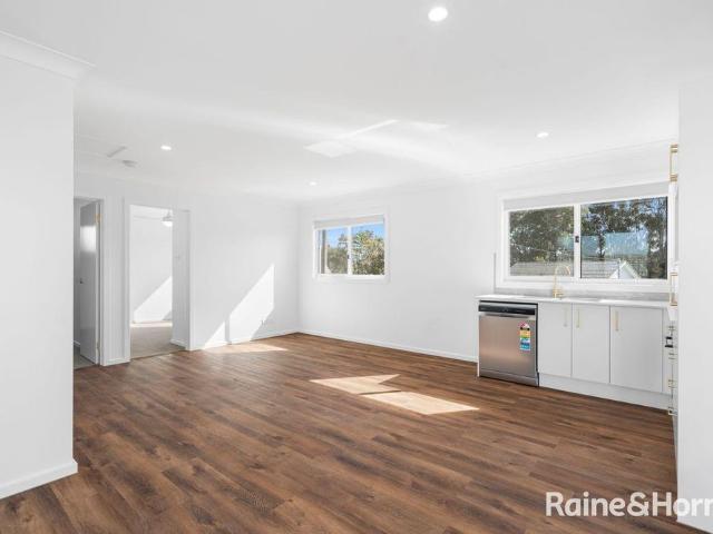 Brand New Upper Level Granny Flat with Water Views and Parking