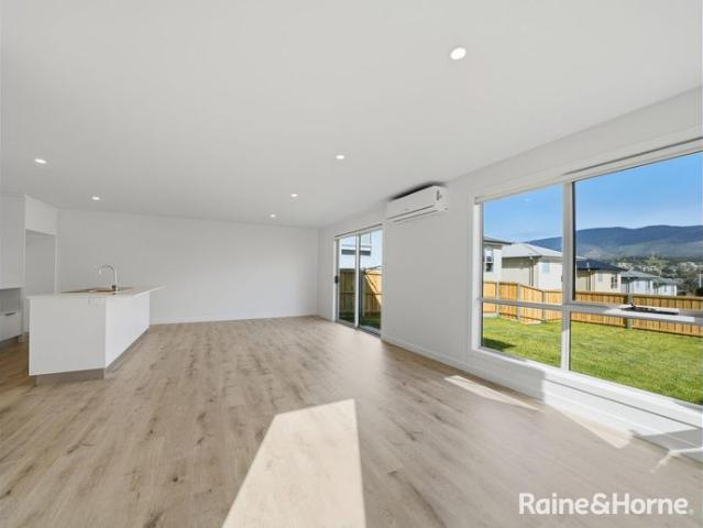 BRAND NEW VILLA