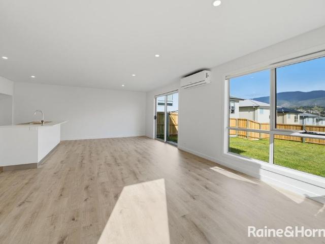 BRAND NEW VILLA