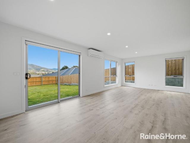 BRAND NEW VILLA