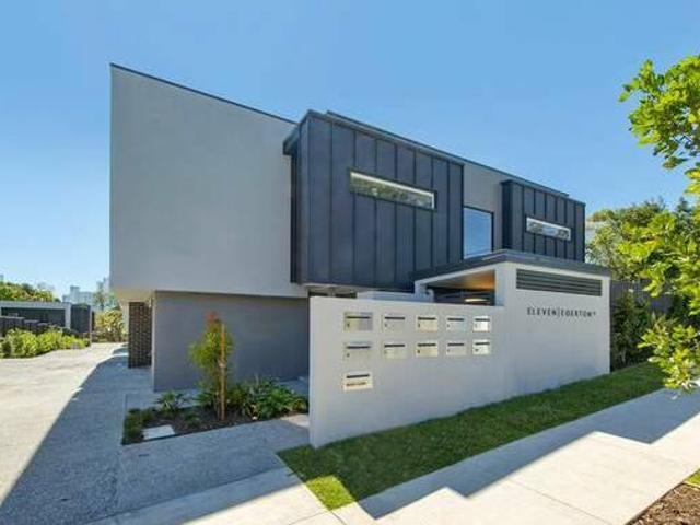Brand New Villa In Prized Location