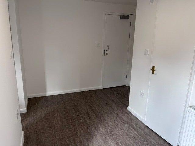 Brand Newly Refurbished Studio Inclusive Of Bills