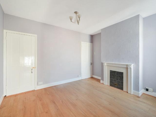 Brandon Road, Sutton SM1, 3 bed terraced house to rent, £2,100 pcm | PrimeLocation