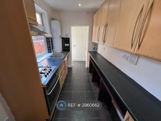 Brandon St, Leicester LE4, 3 bed terraced house to rent, £1,200 pcm | PrimeLocation