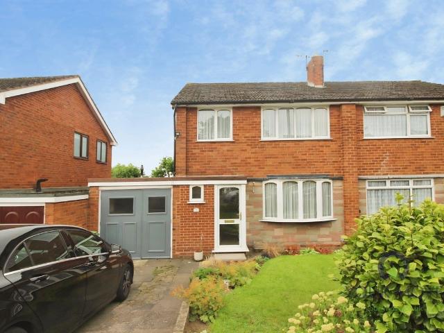 Brandon Way, Brierley Hill, West Midlands DY5, 3 bed semi detached house to rent, £1,200 pcm | PrimeLocation