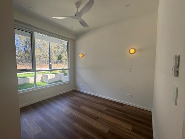 Brande New 5 Bedroom Home Great Location!