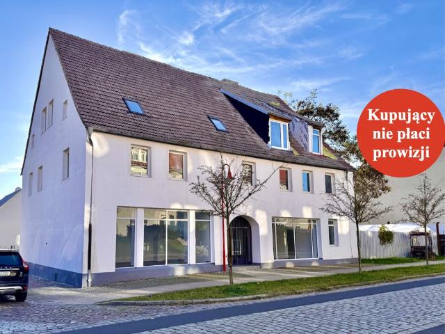 Na sprzedaż przestronny dom z możliwością adaptacji i działalności