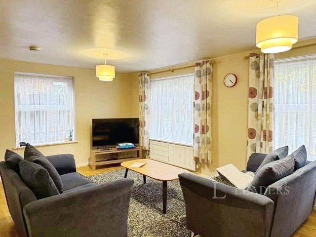 Brandwood Crescent, B30 2 bed flat to rent £1,000 pcm £231 pw