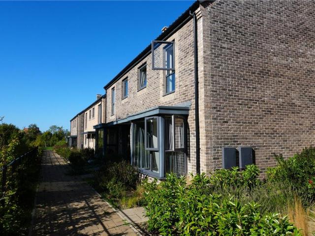 Branford Close, Cringleford, Norwich. 3 bed semi detached house to rent £1,650 pcm £381 pw