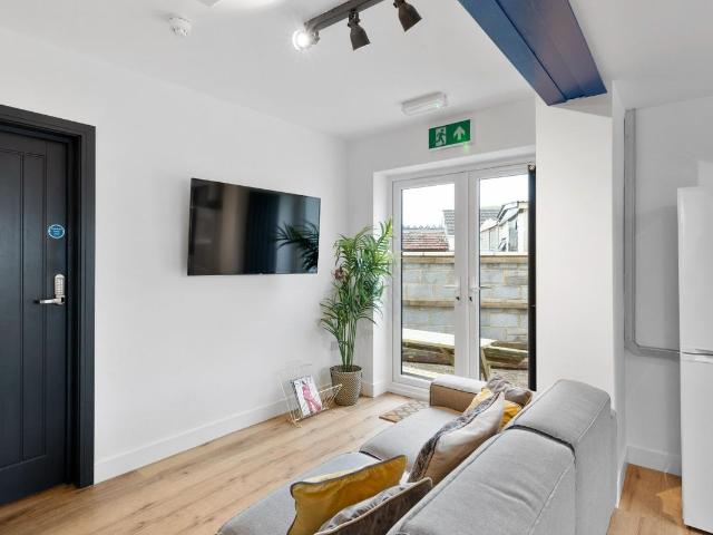 Branksome Drive, Filton, Bristol BS34, 6 bed property to rent, £4,650 pcm | PrimeLocation