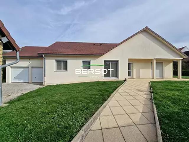 Pays de Clerval 25340 Achat / Vente maison 6 pièces t6 au dernier étage